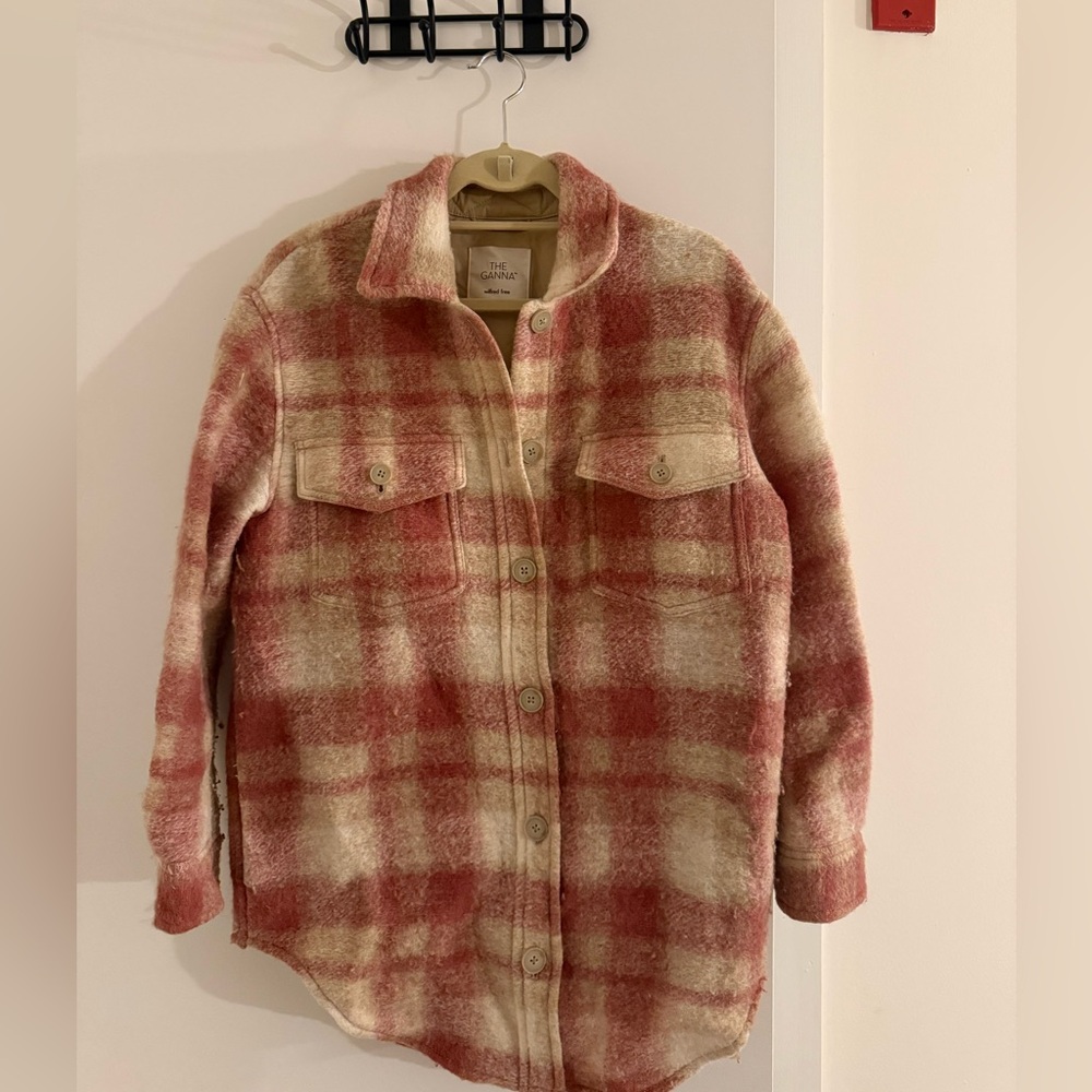 Aritzia the ganna shirt jacket